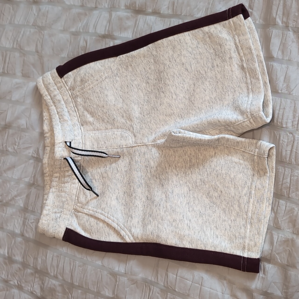 New Jogger Shorts for Boys (At Knee) Size 6-7